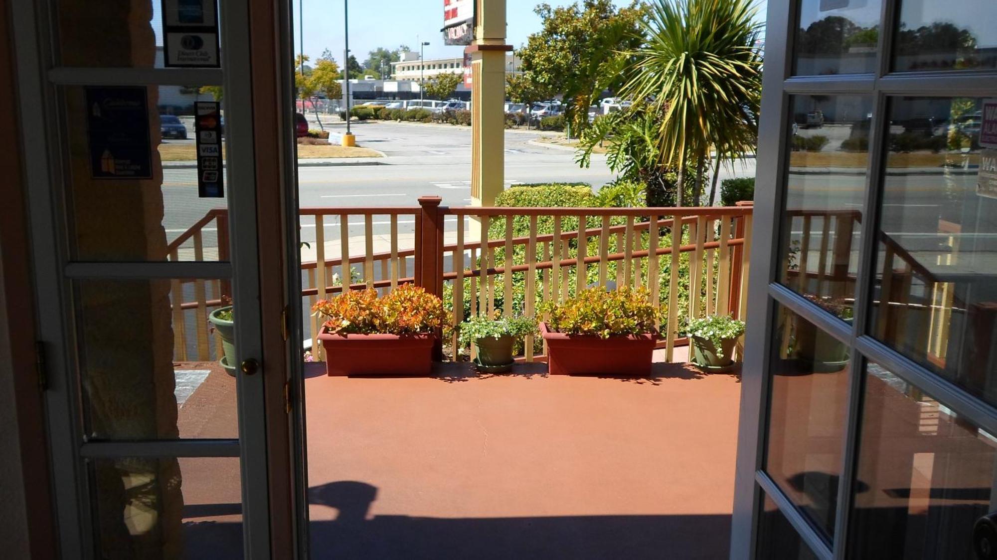 Hitching Post Studios Inn Santa Cruz Buitenkant foto