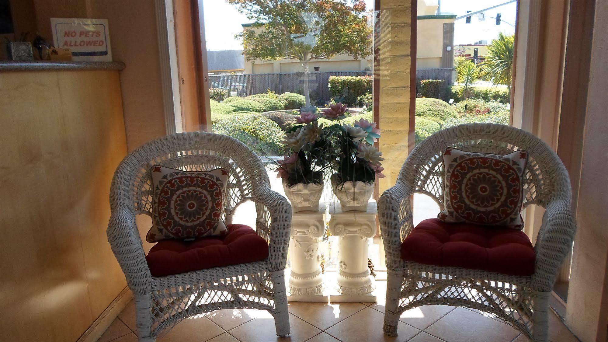 Hitching Post Studios Inn Santa Cruz Buitenkant foto