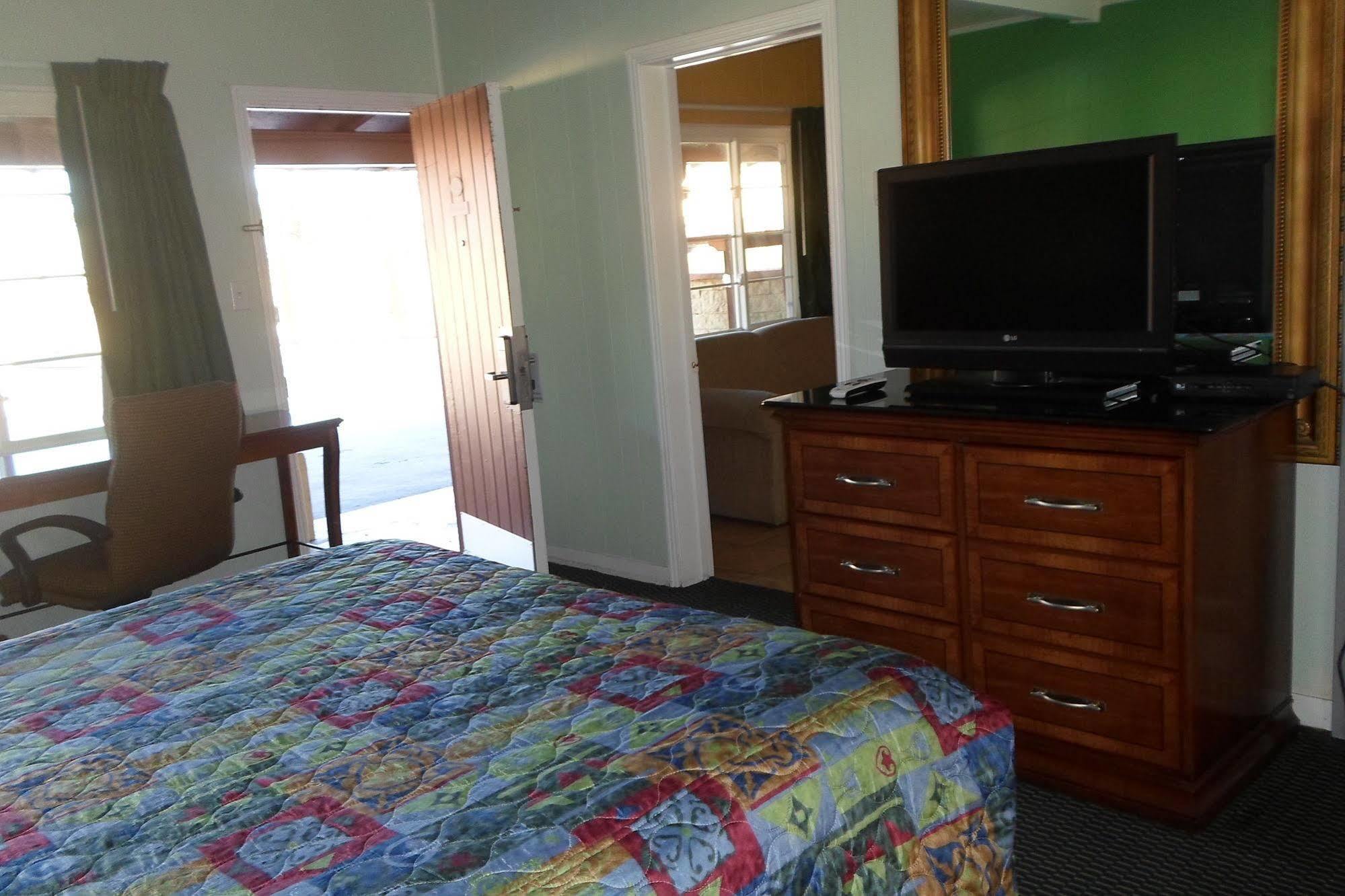 Hitching Post Studios Inn Santa Cruz Buitenkant foto