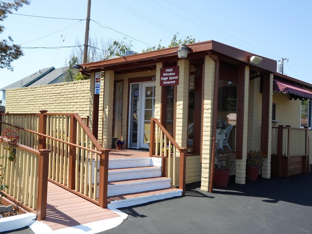 Hitching Post Studios Inn Santa Cruz Buitenkant foto